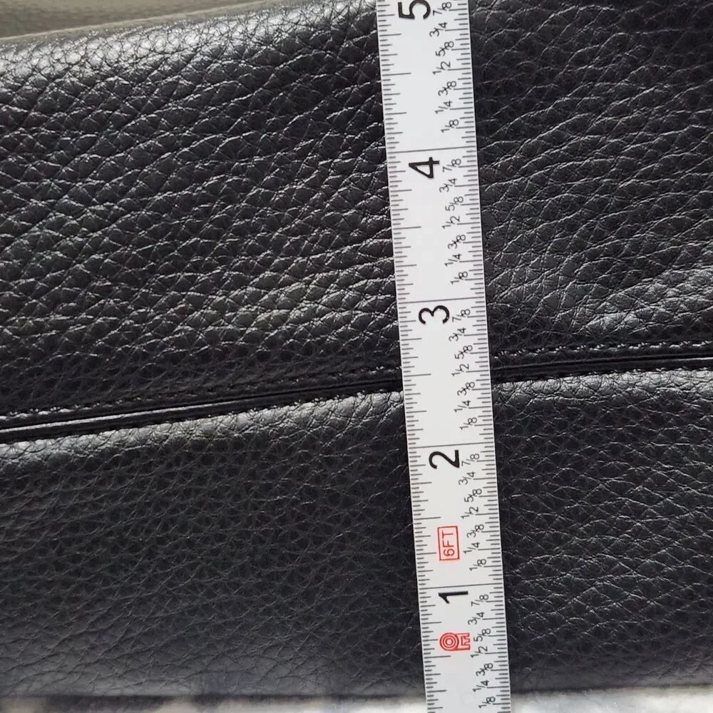 tote bags Size 15x10x5 Black Shoulder bag.   New